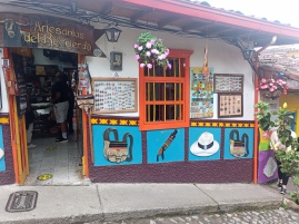 kleiner unter Laden