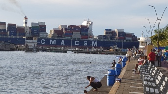 Containerschiff